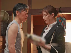 Phát hiện đồng nghiệp nữ làm chung công ty từng là diễn viên jav